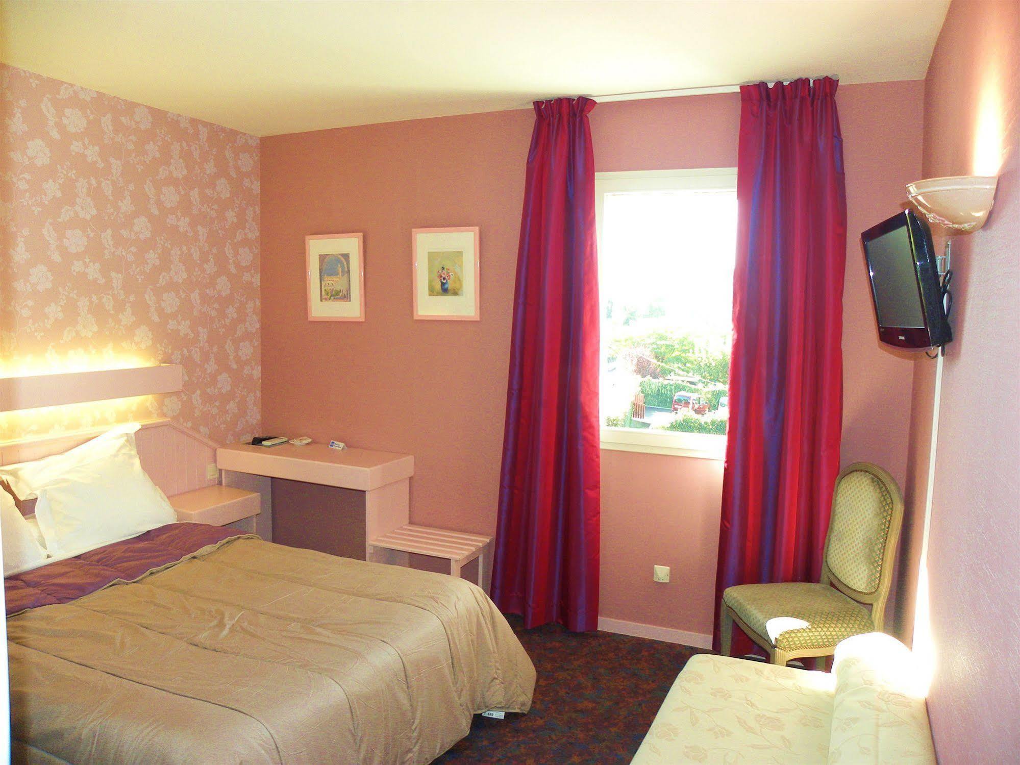 Hotel Ursula Cambo-les-Bains Eksteriør billede